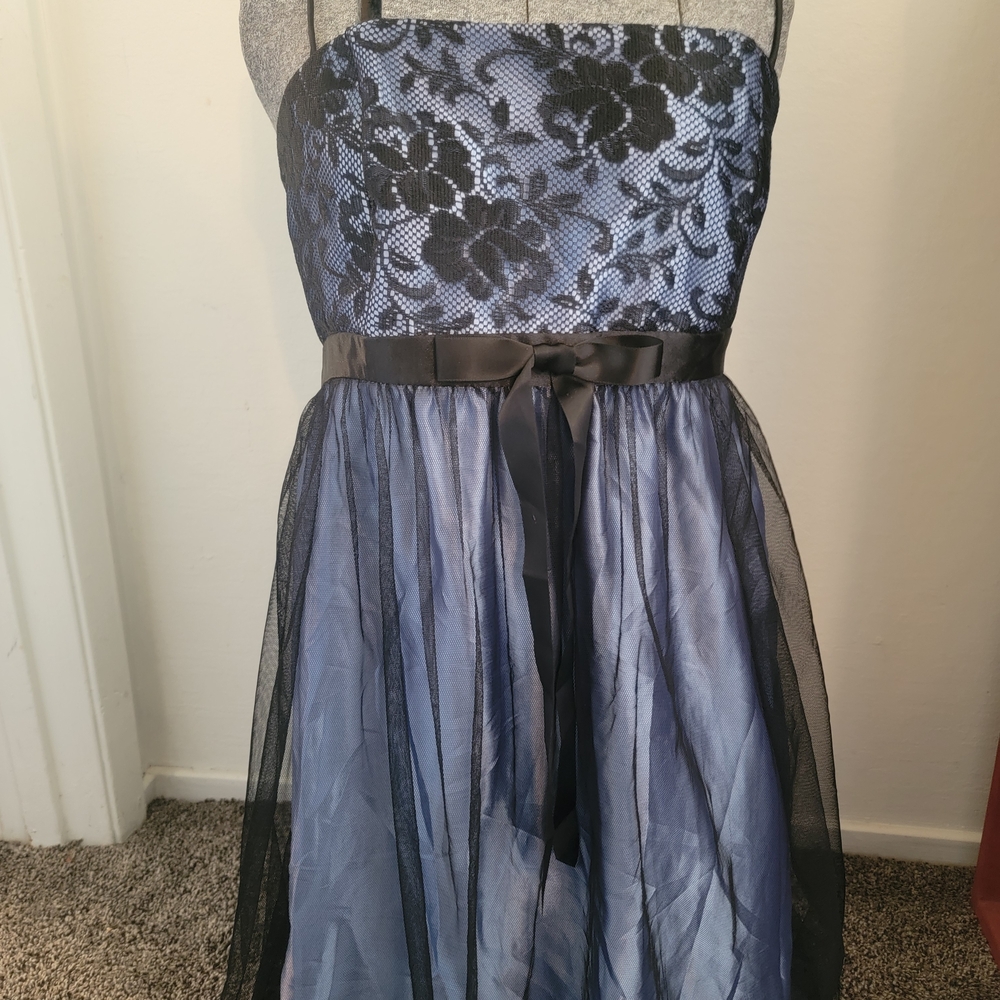 Chic Vintage Black and Blue Lace Prom Dress